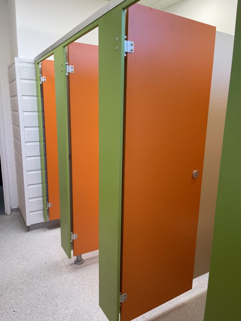 Cubicles and Washrooms in Dorset 11
